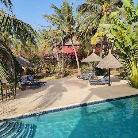 Le Souimanga Bleu Saly Bed & Breakfast Dış mekan fotoğraf