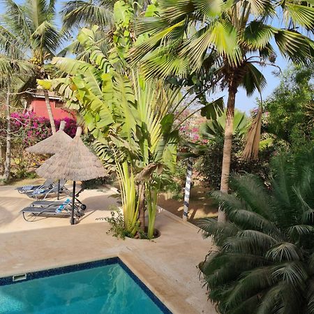 Le Souimanga Bleu Saly Bed & Breakfast Dış mekan fotoğraf