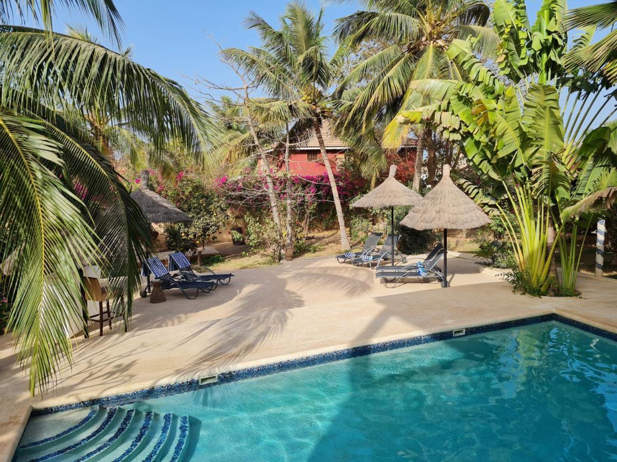 Le Souimanga Bleu Saly Bed & Breakfast Dış mekan fotoğraf