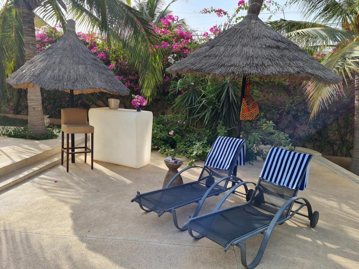 Le Souimanga Bleu Saly Bed & Breakfast Dış mekan fotoğraf