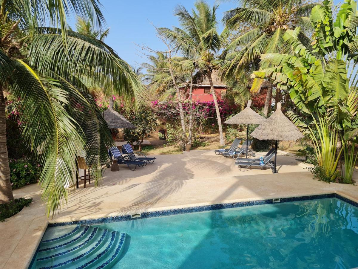 Le Souimanga Bleu Saly Bed & Breakfast Dış mekan fotoğraf